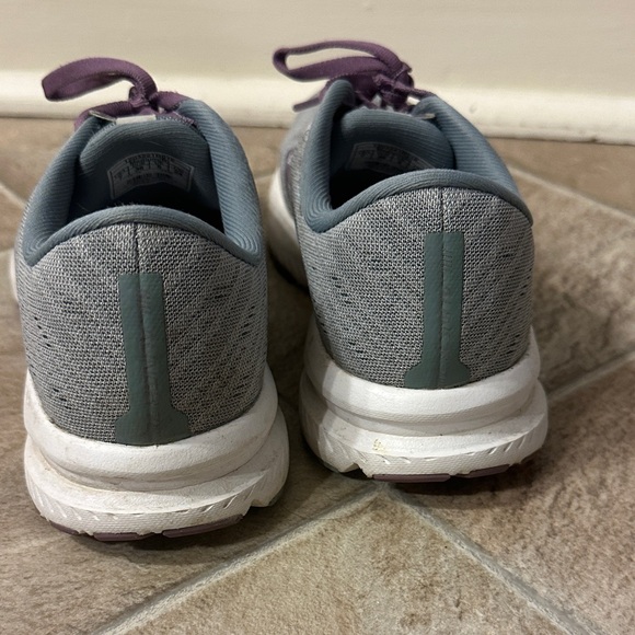 Brooks Launch Women's Athletic Shoes in Gray and Purple - Picture 5 of 5